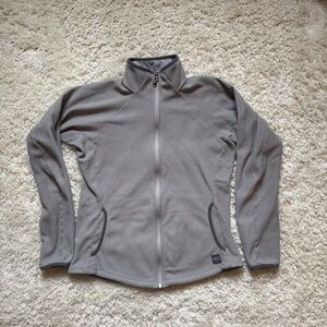 MEC Women’s Light Gray Fleece Jacket. Size Medium. GOOD shape.